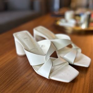 Zara white heels, US women’s size 6.5